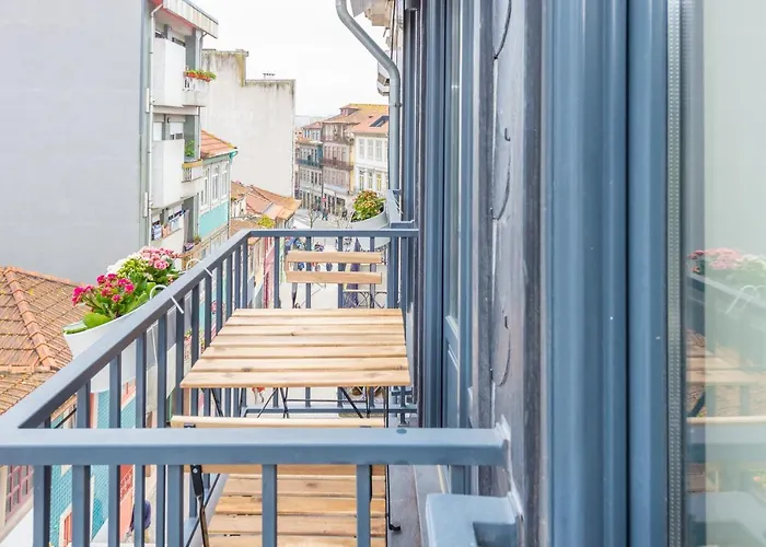 Apartman 12 Sweet Caroline *