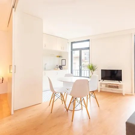 12 Sweet Caroline 아파트 *